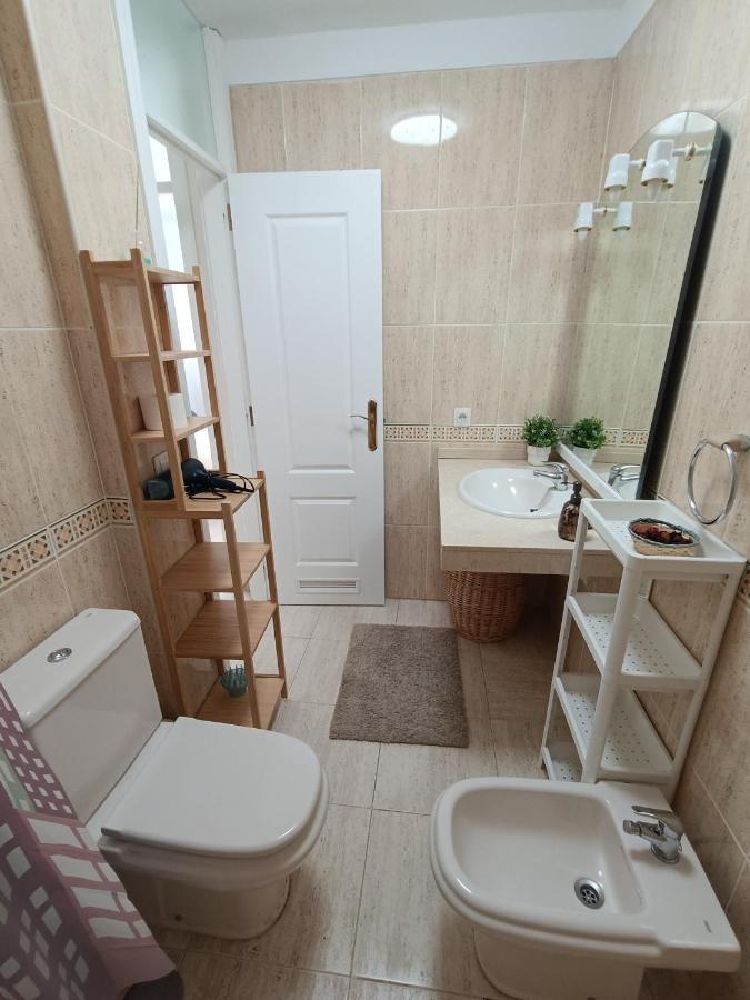 Apartamento Familiar Arcoiris Primera Linea De La Playa กาเยาซัลวาเค ภายนอก รูปภาพ