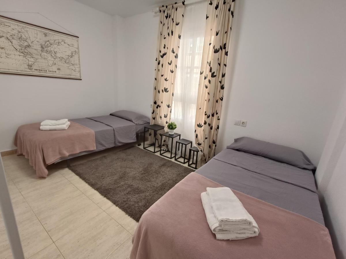 Apartamento Familiar Arcoiris Primera Linea De La Playa กาเยาซัลวาเค ภายนอก รูปภาพ