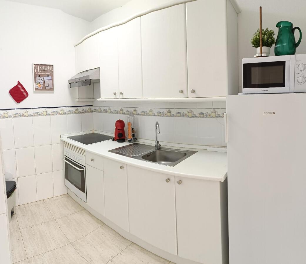 Apartamento Familiar Arcoiris Primera Linea De La Playa กาเยาซัลวาเค ภายนอก รูปภาพ