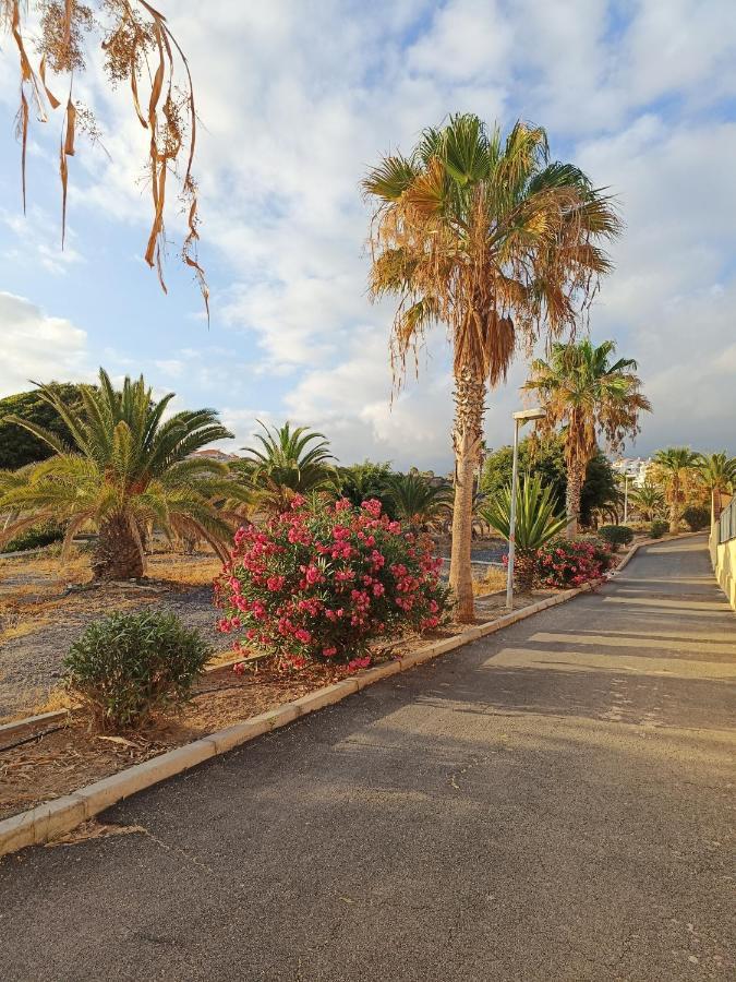 Apartamento Familiar Arcoiris Primera Linea De La Playa กาเยาซัลวาเค ภายนอก รูปภาพ