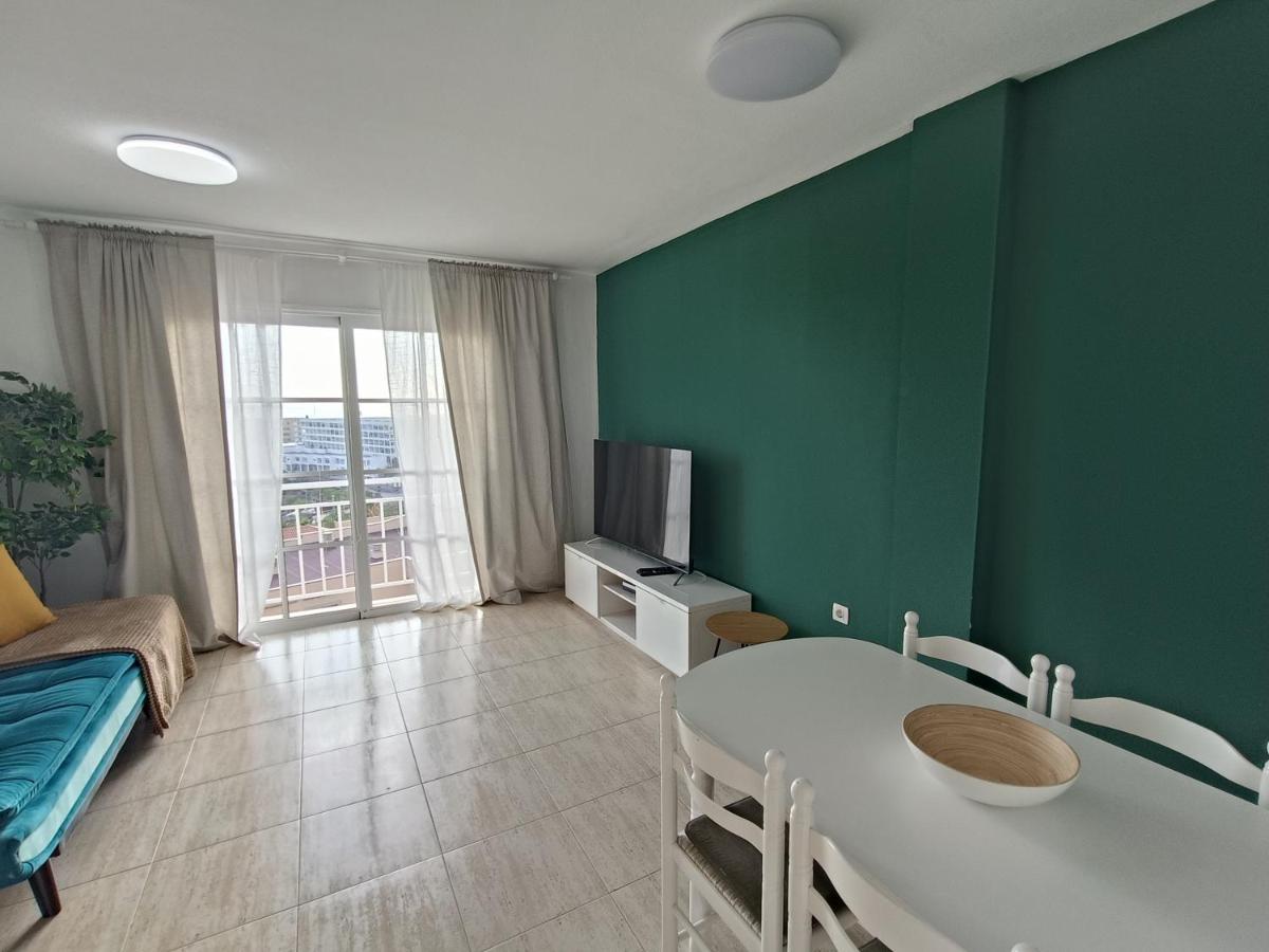 Apartamento Familiar Arcoiris Primera Linea De La Playa กาเยาซัลวาเค ภายนอก รูปภาพ